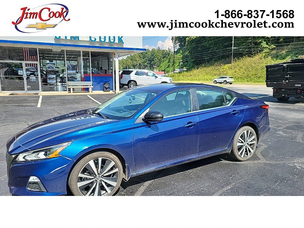 Used 2021 Nissan Altima 2.5 SR w/ SR Premium Package AWD/4WD image 1