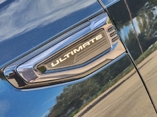 Used 2026 GMC Yukon Denali Ultimate w/ LPO, Floor Liner Package AWD/4WD image 12