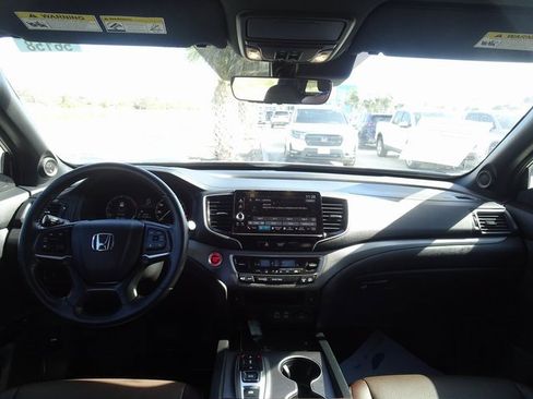 Used 2024 Honda Ridgeline RTL image 11