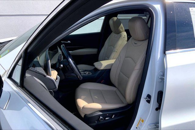 Used 2024 Cadillac XT4 Premium Luxury AWD/4WD image 25