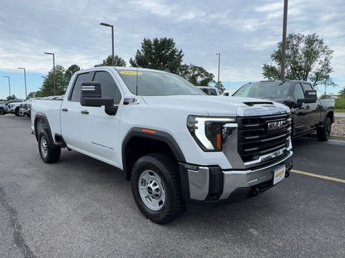 Certified 2024 GMC Sierra 2500 Pro w/ Convenience Package AWD/4WD image 2