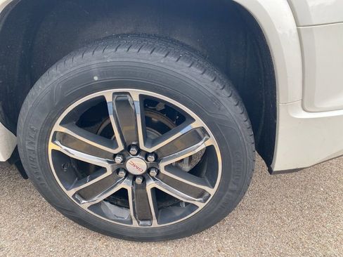 Used 2017 GMC Acadia Denali FWD image 14