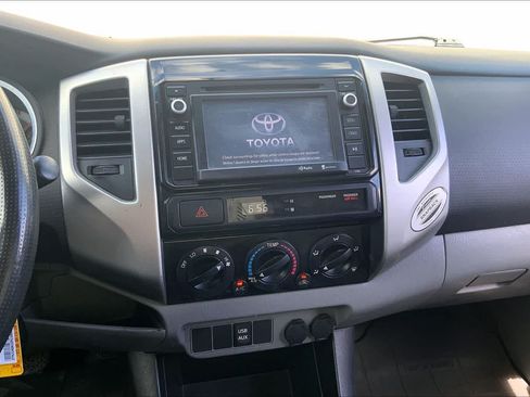 Used 2014 Toyota Tacoma PreRunner RWD image 34