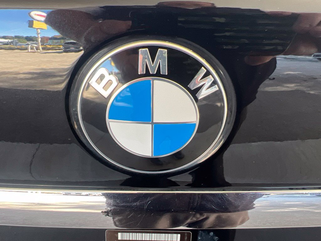 Used 2015 BMW 750Li xDrive AWD/4WD image 33