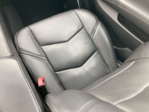 Used 2017 Cadillac Escalade ESV Platinum image 32