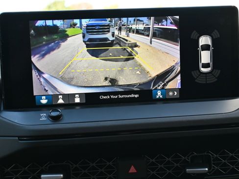 Used 2023 Honda Accord Touring image 16