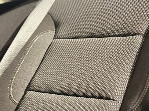 Used 2020 Chevrolet Traverse LT FWD image 51