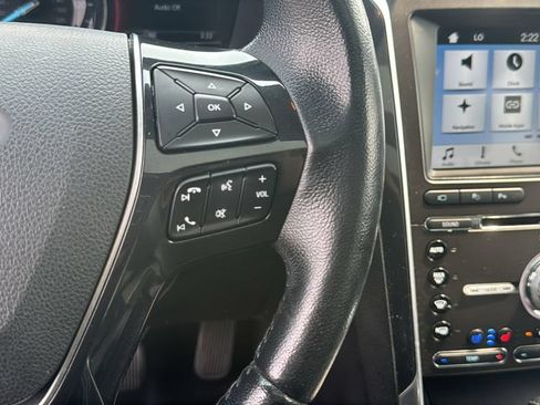 Used 2017 Ford Explorer Limited w/ Equipment Group 301A AWD/4WD image 19