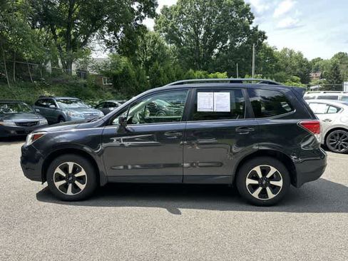 Used 2017 Subaru Forester 2.5i Premium w/ All-Weather Package AWD/4WD image 2