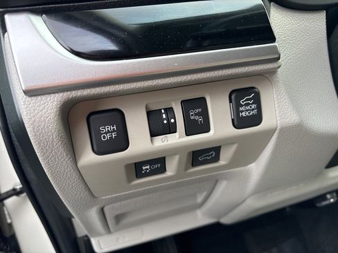 Used 2018 Subaru Forester 2.5i Limited image 21