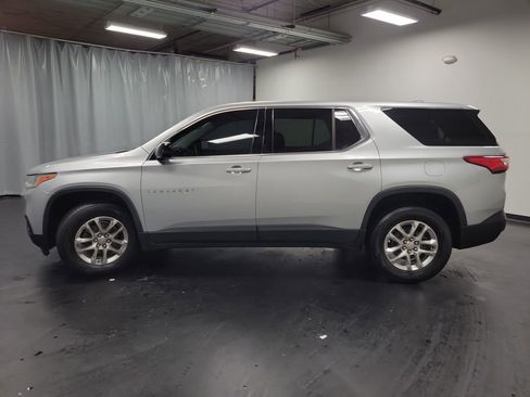 Used 2020 Chevrolet Traverse LS image 6