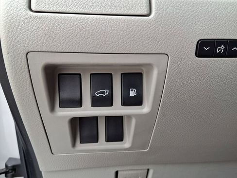 Used 2011 Lexus RX 350 350 w/ Premium Pkg image 29