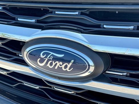 Used 2024 Ford Expedition Limited AWD/4WD image 14