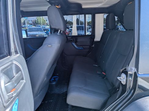 Used 2016 Jeep Wrangler Unlimited Sport w/ Quick Order Package 24S AWD/4WD image 27