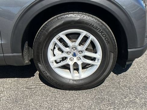 Used 2025 Ford Explorer Active RWD image 9