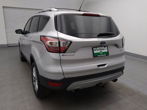 Used 2017 Ford Escape Titanium FWD image 6