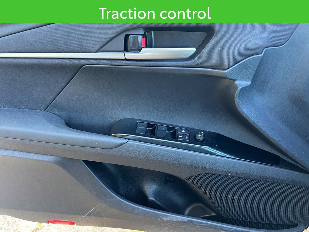 Used 2025 Toyota Camry LE FWD image 14
