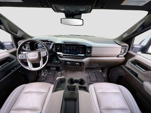 Used 2024 GMC Sierra 3500 SLT image 16