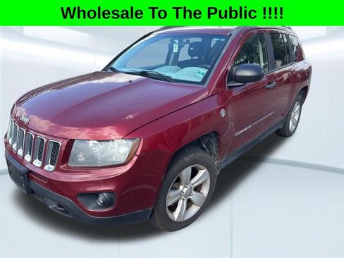 Used 2014 Jeep Compass Sport AWD/4WD image 2