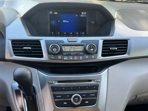 Used 2016 Honda Odyssey LX image 29