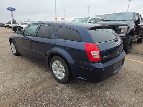 Used 2006 Dodge Magnum SE RWD image 3
