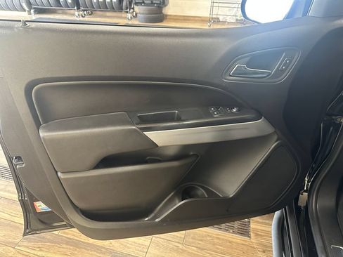 Used 2018 Chevrolet Colorado ZR2 AWD/4WD image 9