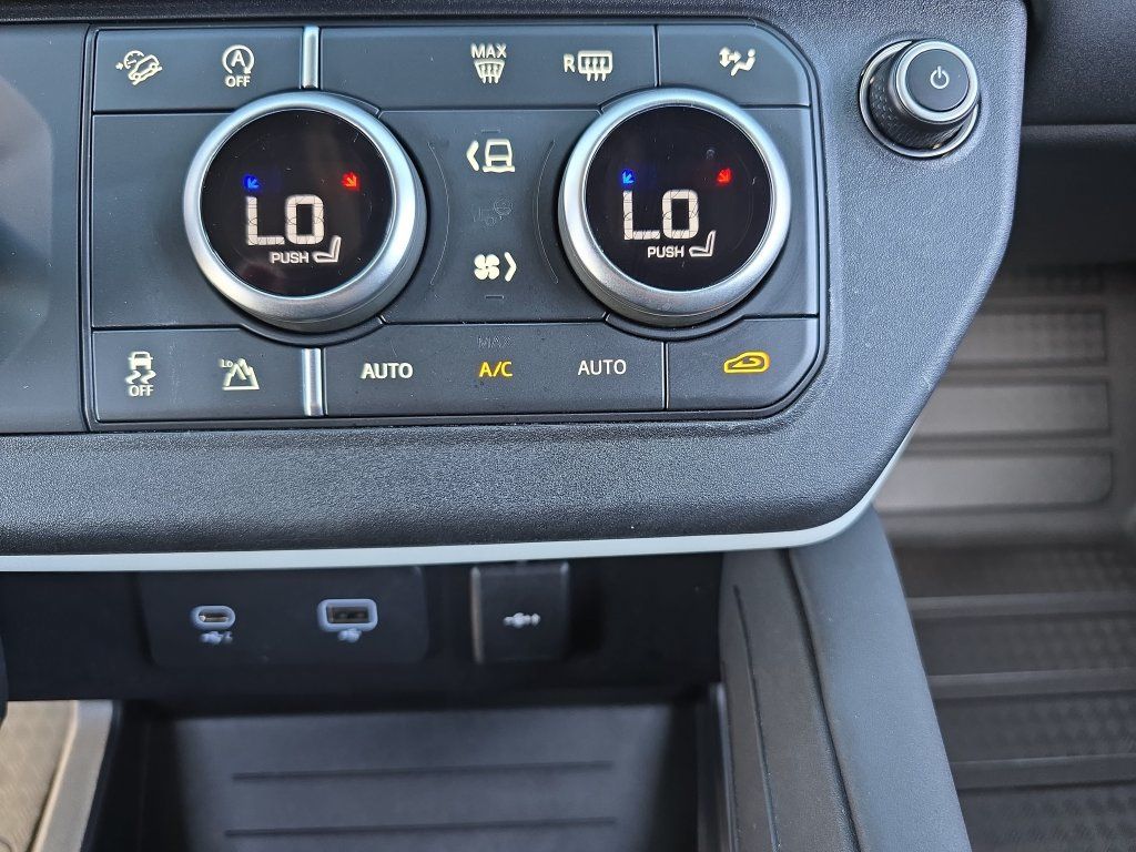 Certified 2024 Land Rover Defender 110 S AWD/4WD image 23
