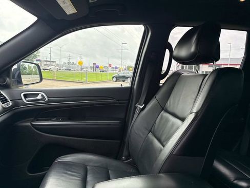 Used 2019 Jeep Grand Cherokee Limited w/ Trailer Tow Group IV RWD image 22
