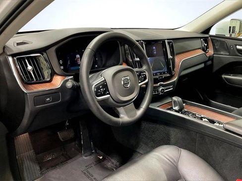 Certified 2023 Volvo XC60 B5 Plus image 14