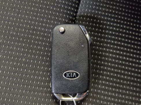 Used 2020 Kia Forte LXS image 32