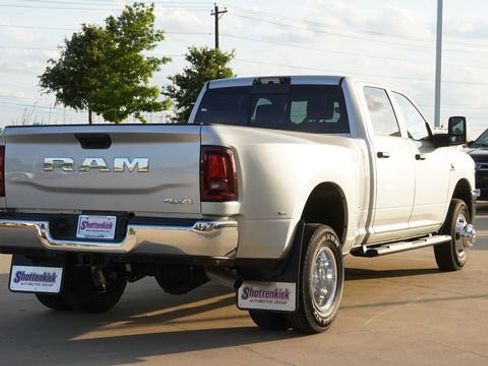 New 2026 RAM 3500 Tradesman AWD/4WD image 9