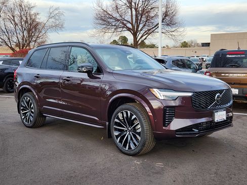 New 2026 Volvo XC90 B6 Ultra w/ Lounge Package image 16
