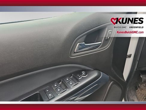Used 2017 Chevrolet Colorado Z71 AWD/4WD image 14