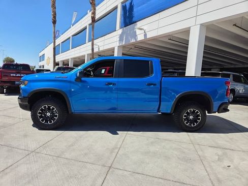 Certified 2025 Chevrolet Silverado 1500 ZR2 w/ Technology Package AWD/4WD image 3