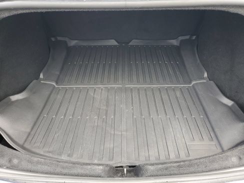 Used 2024 Tesla Model 3 Standard Range RWD image 7