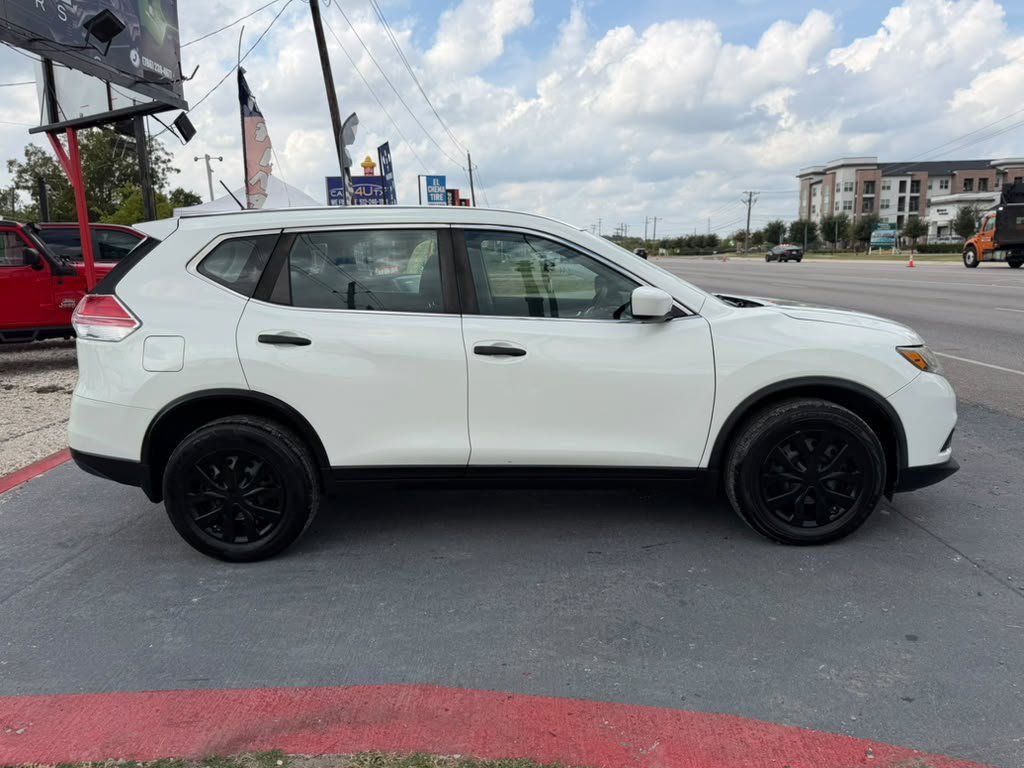 Used 2016 Nissan Rogue S AWD/4WD image 8