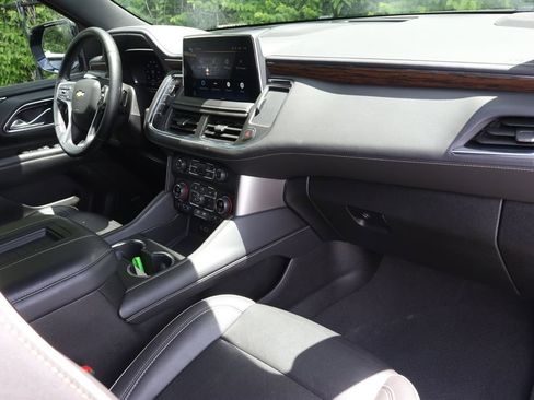 Certified 2024 Chevrolet Suburban Premier AWD/4WD image 41