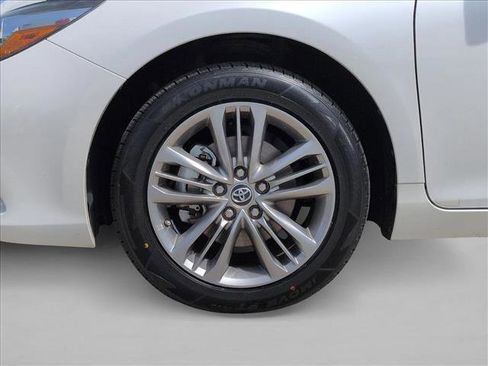 Used 2016 Toyota Camry SE image 23