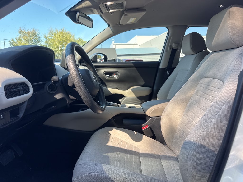 Used 2025 Honda HR-V LX image 13
