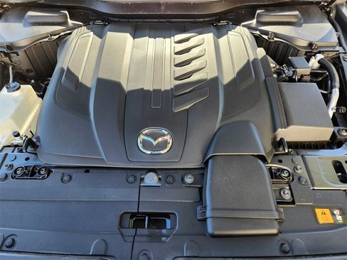 Used 2024 MAZDA CX-90 3.3 Turbo w/ Preferred Plus image 22