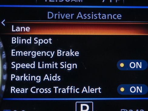 Used 2020 Nissan Sentra SV image 21