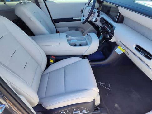 New 2026 Hyundai Palisade Calligraphy FWD image 19