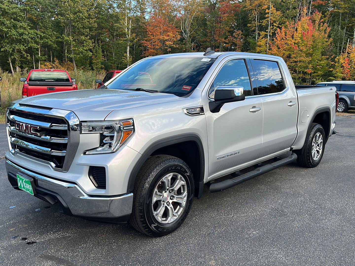 Used 2022 GMC Sierra 1500 SLE AWD/4WD image 1