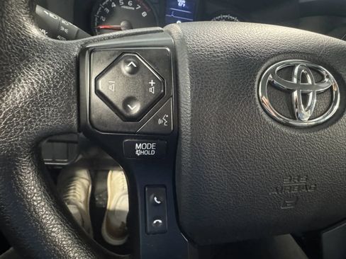 Used 2023 Toyota Tacoma SR AWD/4WD image 36
