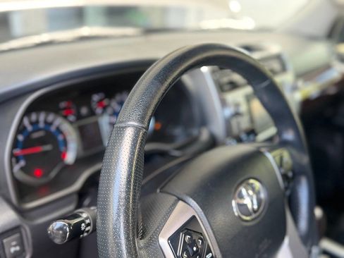 Used 2018 Toyota 4Runner Limited AWD/4WD image 8