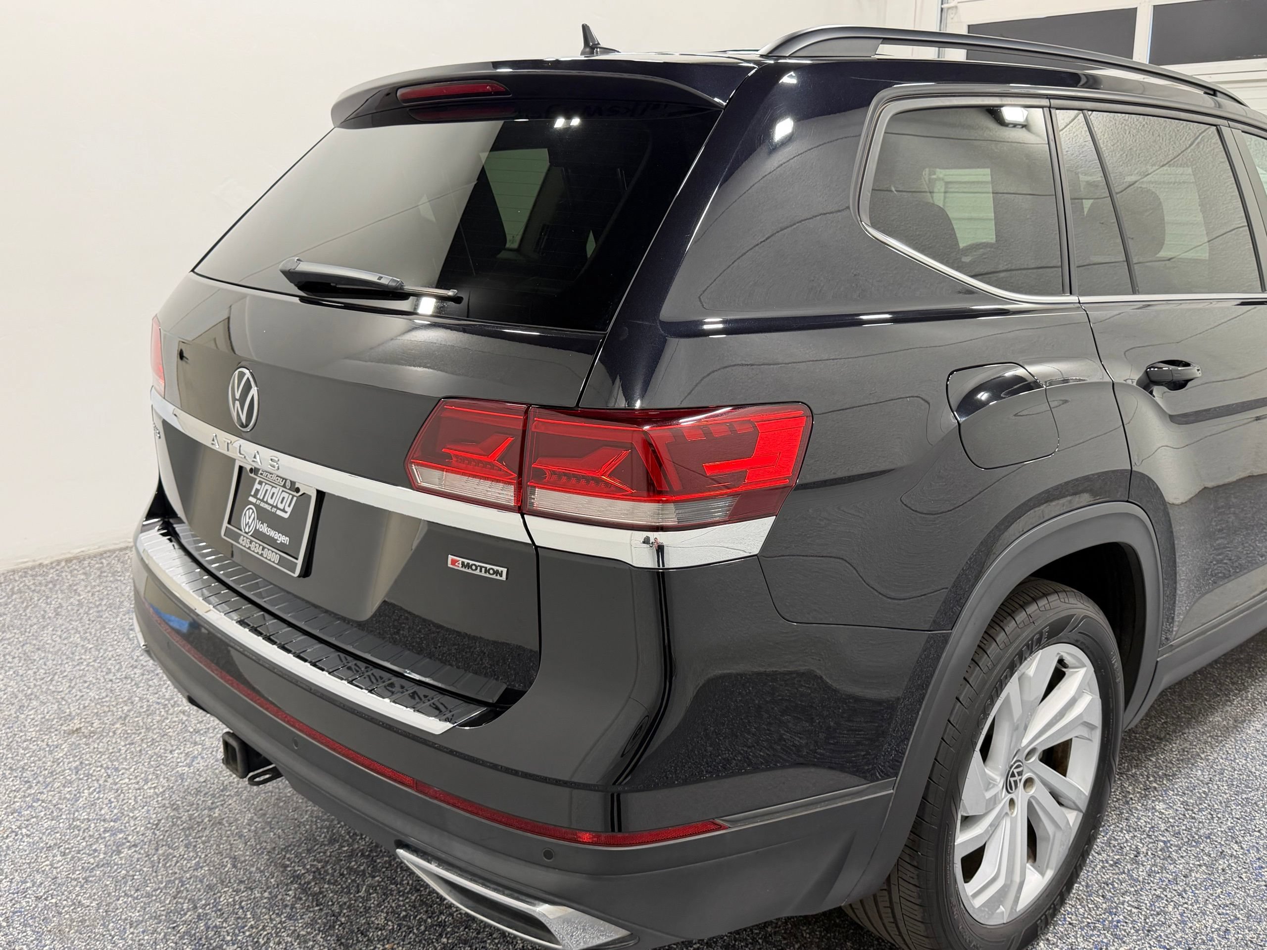 Used 2022 Volkswagen Atlas SE w/ Panoramic Sunroof Package AWD/4WD image 17
