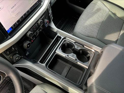 New 2026 Ford F250 XLT w/ XLT Premium Package image 8