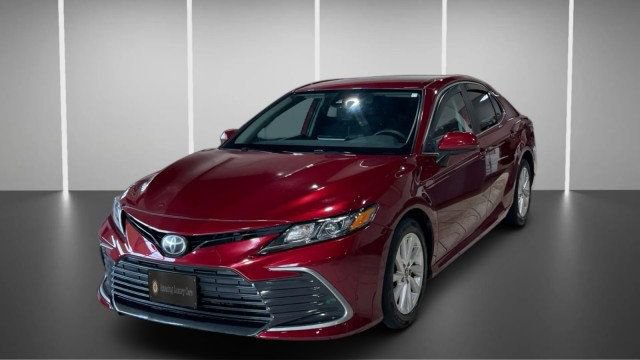 Used 2021 Toyota Camry LE FWD image 14