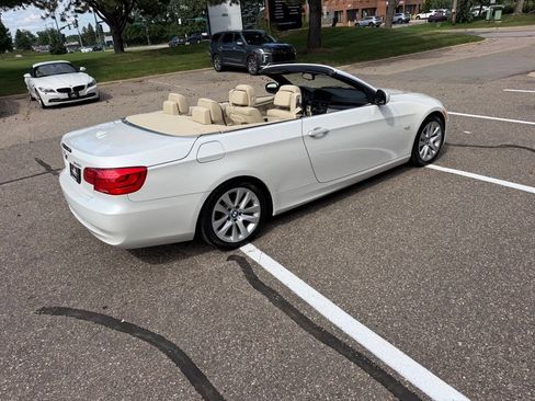 Used 2012 BMW 328i Convertible RWD image 17