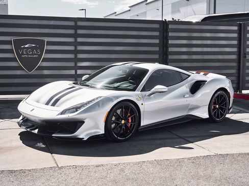 Used 2020 Ferrari 488 Pista Coupe RWD image 5